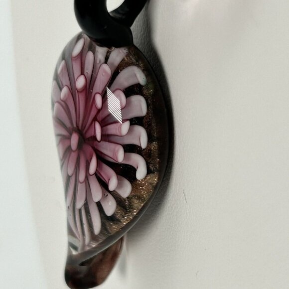 Necklace Handblown 3D Flower Pendant Purple Shimmer Faceted Spacers 18" - Picture 4 of 8